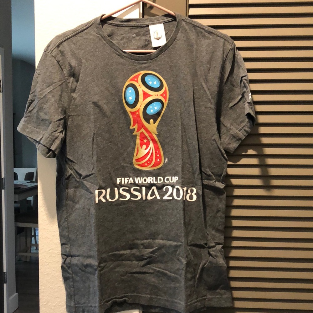 Adidas World Cup Russia 2018 T-shirt men’s medium